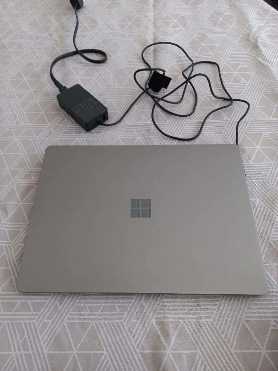 Notebook Microsoft Surface Laptop - Intel Core i5 -  8gb RAM - ssd 256 GB- tela 13.5 touch - Foto 2