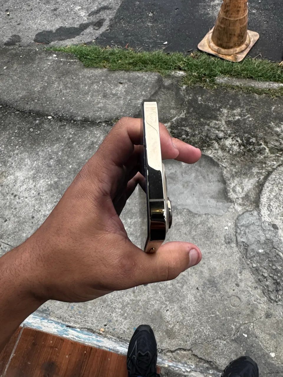 V/T iPhone 13 Pro Max 128Gb todo original  - Foto 3