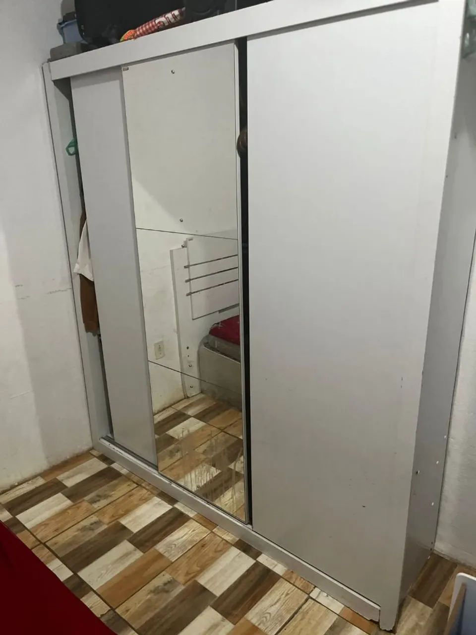 GUARDA ROUPA COM ESPELHO 3 PORTAS - Foto 5