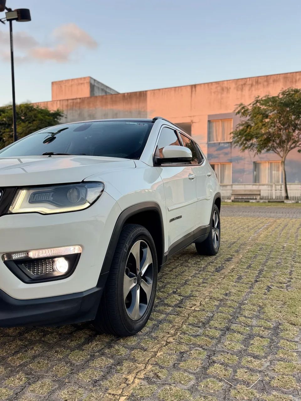 Jeep Compass COMPASS LONGITUDE 2.0 4x2 Flex 16V Aut. 2018