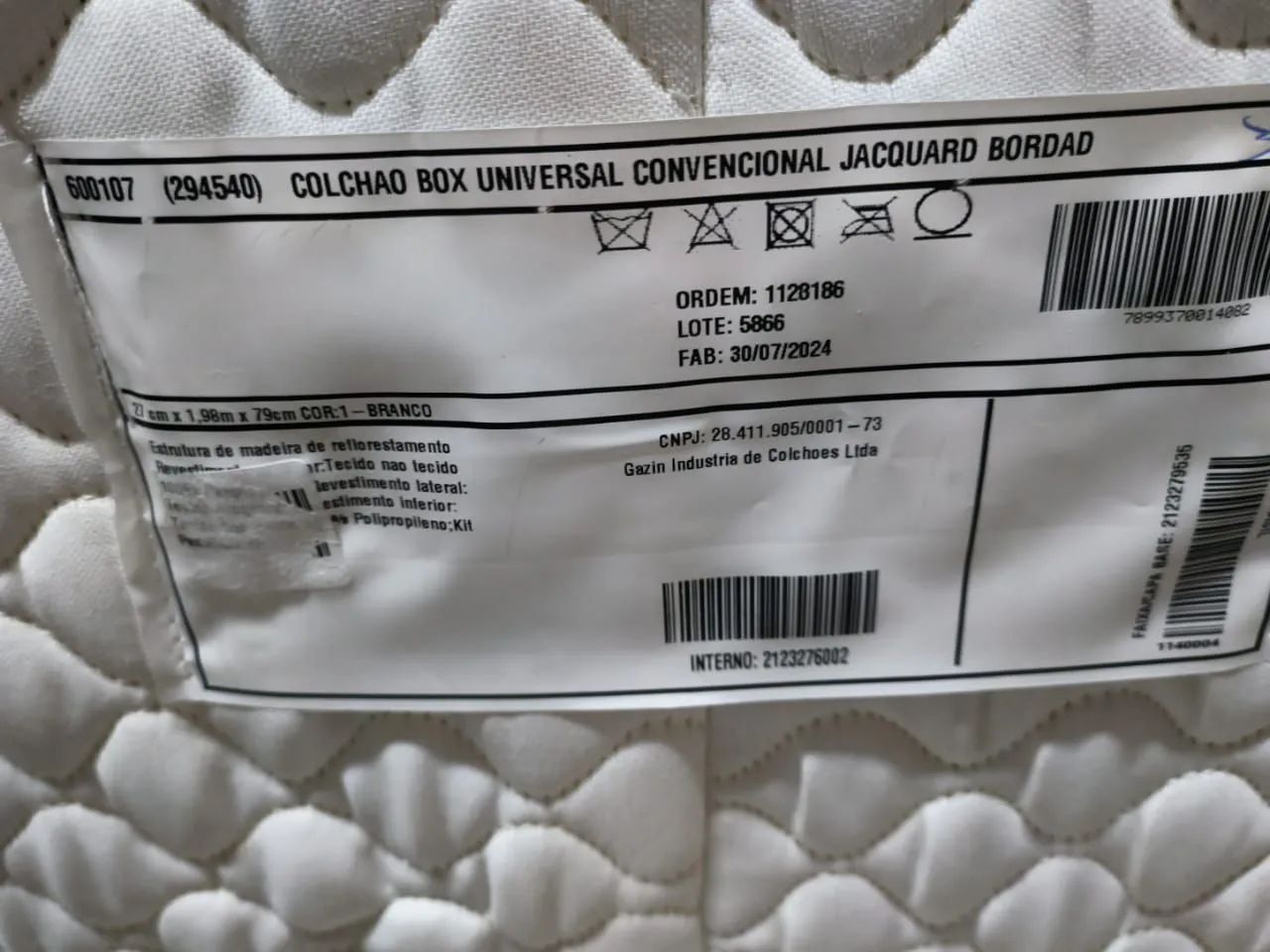 Cabeceira luxo rosa e box Queen bordado - Foto 5