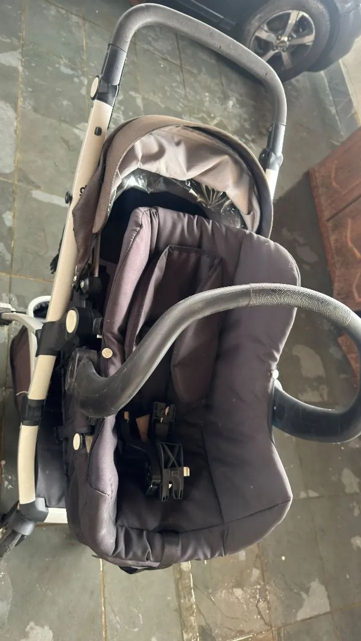 Carrinho bebê com bebê conforto  - Foto 2