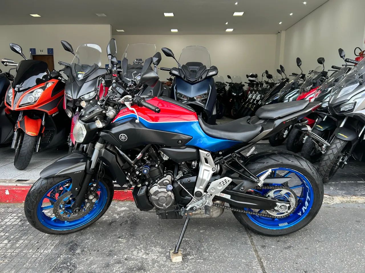 Yamaha Mt-07 Ano 2016 - Foto 3