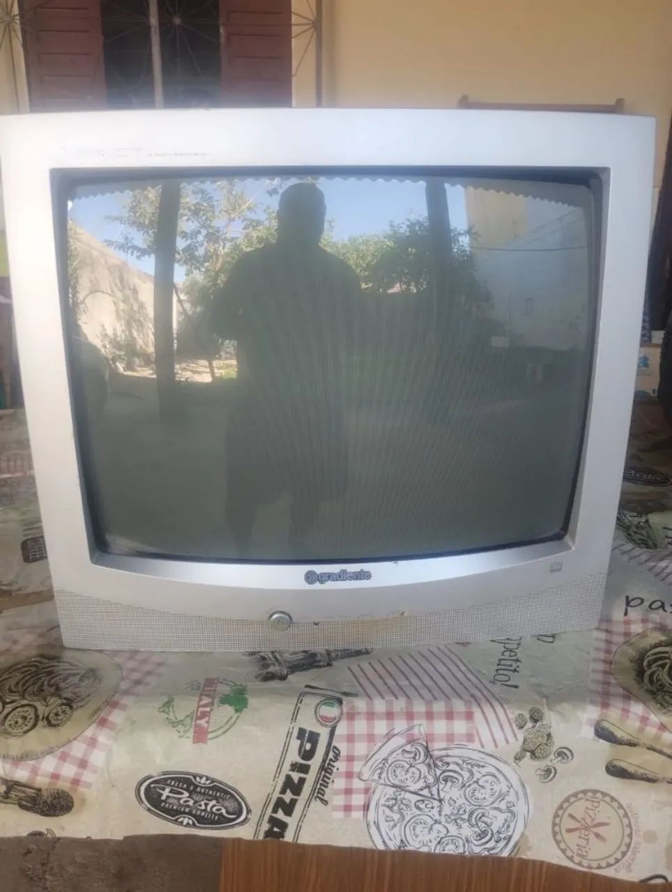Tv de tubo 20 polegadas com conversor digital  - Foto 2