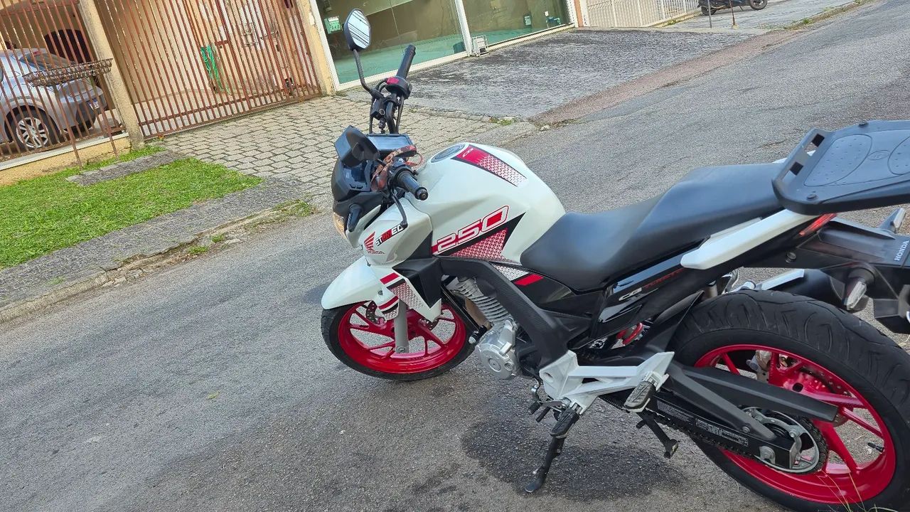 Cb250 2022