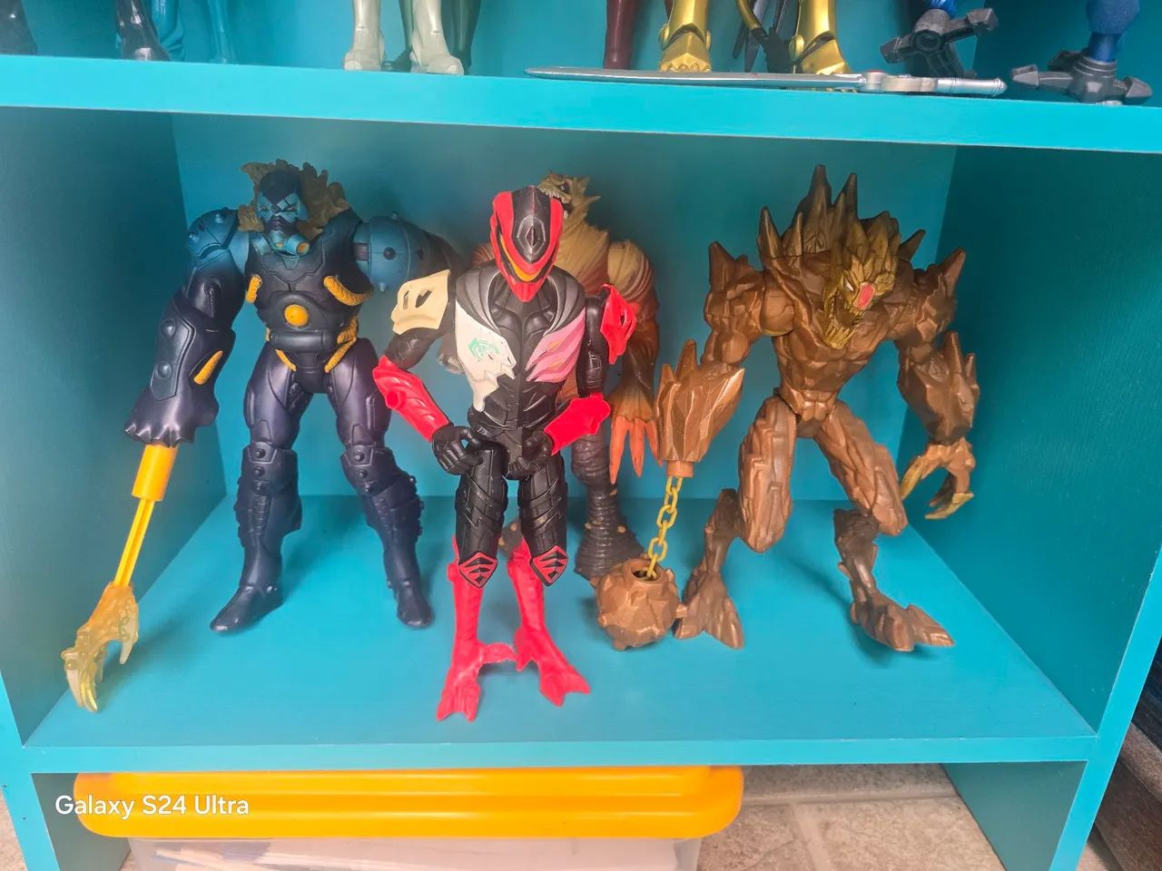 Vendo coleção bonecos variados - Foto 2
