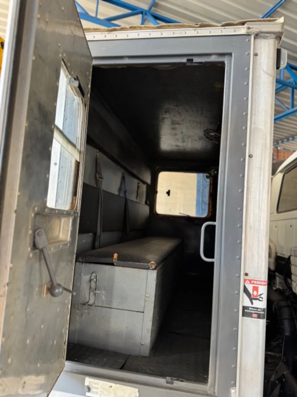 Caminhão VW 13.190 Worker com Munck Rodomaq - Foto 11