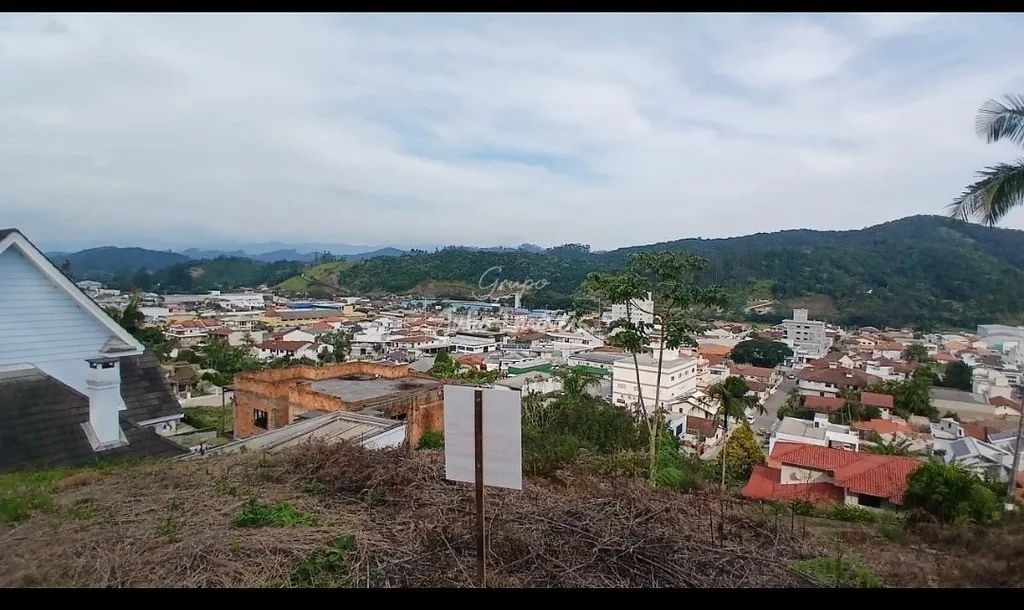 Terreno alto e amplo no Centro de Nova Trento - Foto 3