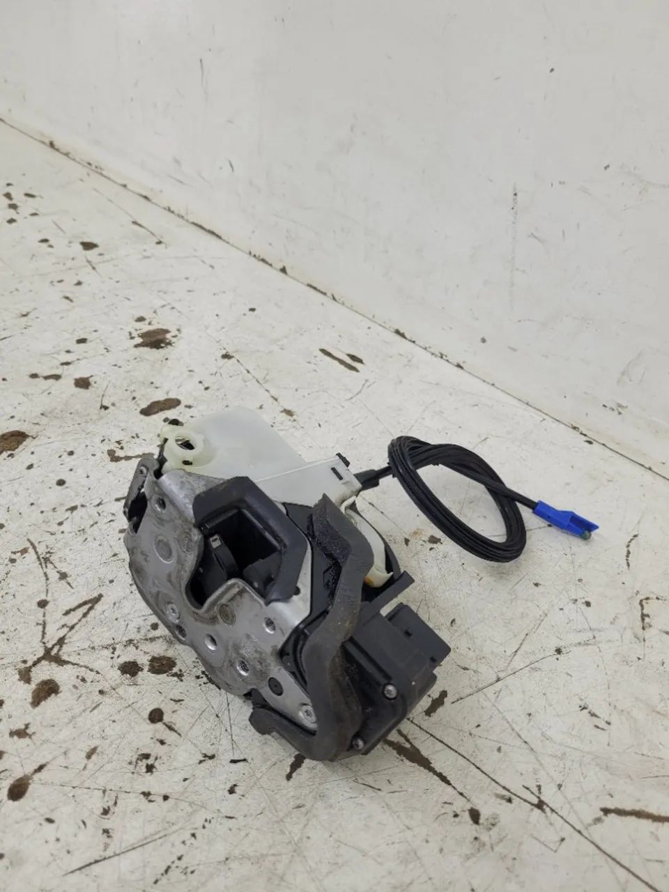 Fechadura Porta Dianteira Direita Chevrolet Cruze 2015 - Foto 8