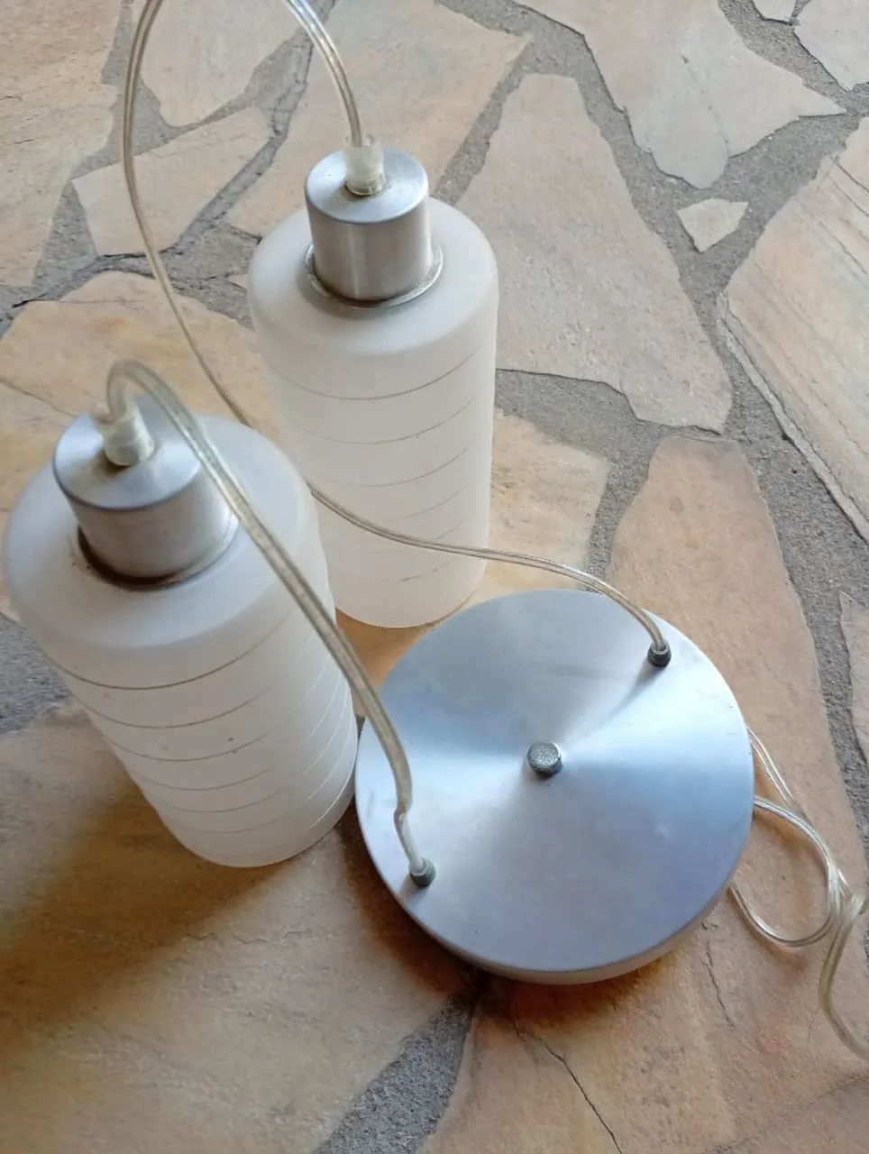 Lustre duplo em vidro jateado