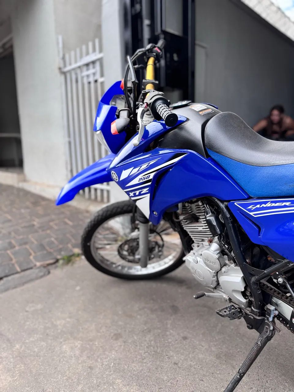 LANDER 250