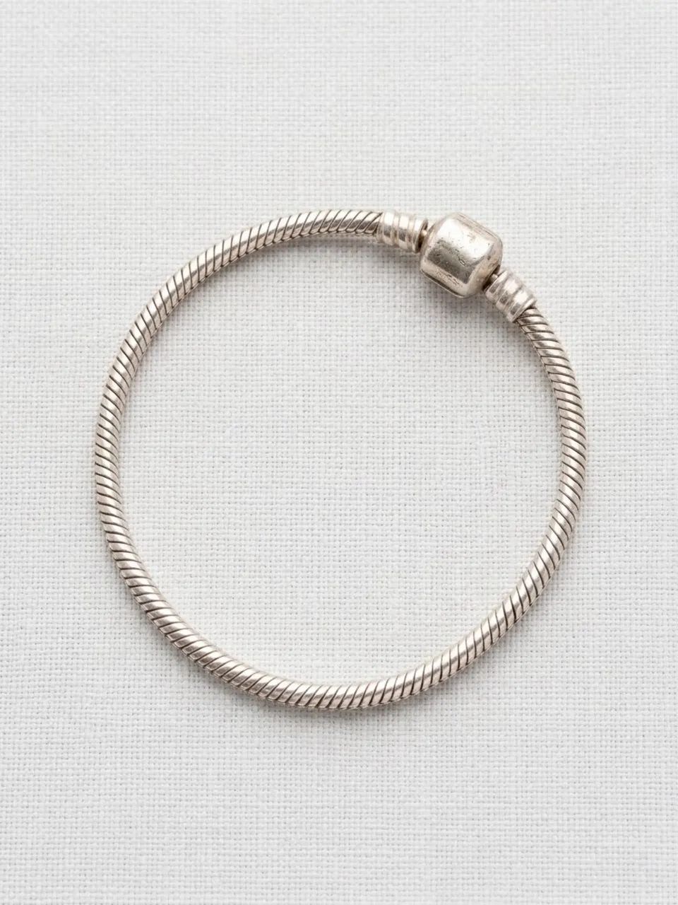 Pulseira de Prata Estilo Pandora - Fecho Tradicional (Usada e Conservada)