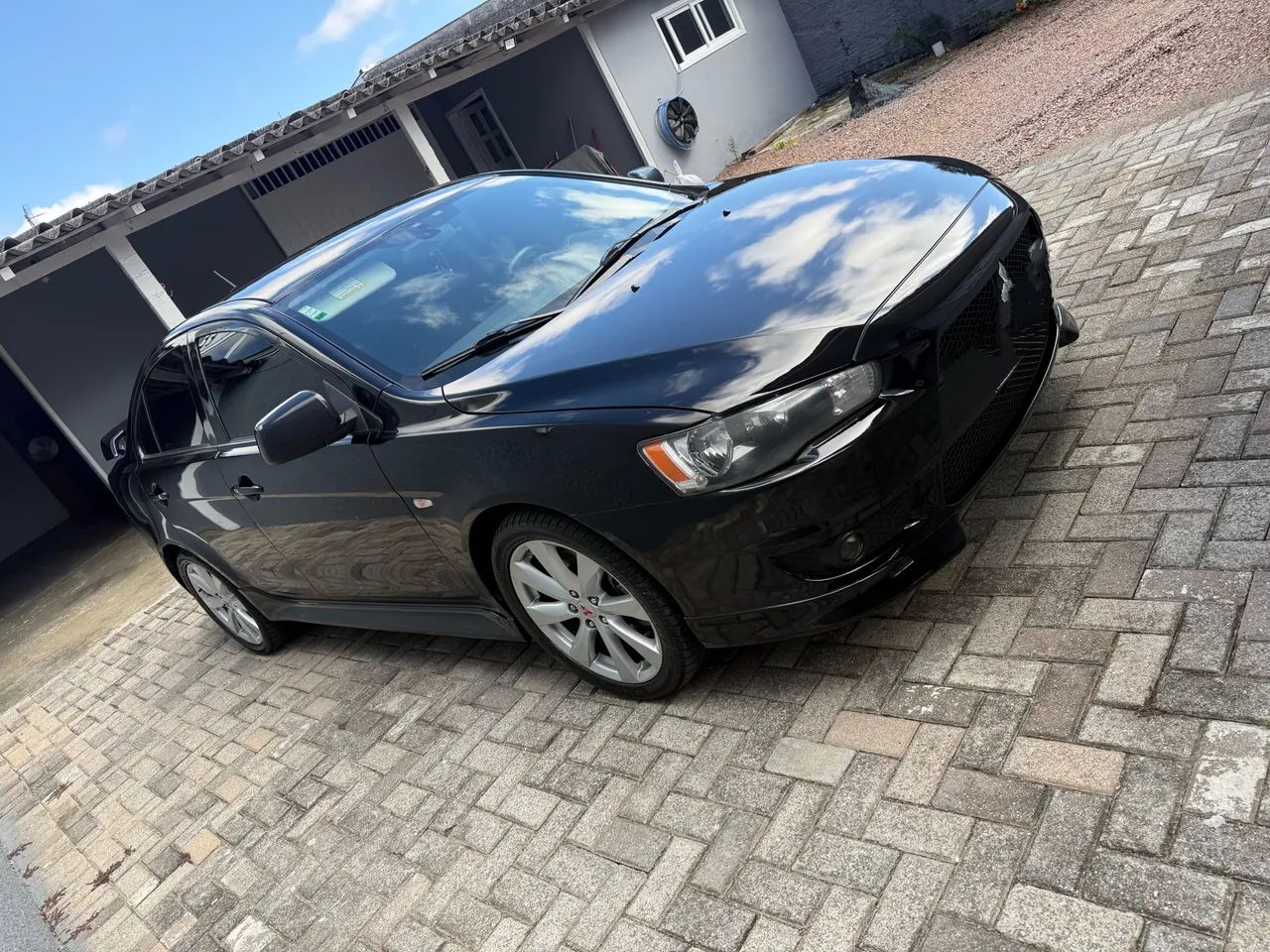 Mitsubishi Lancer 2012