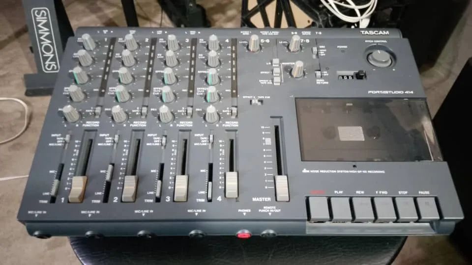 Tascam portastudio 414 