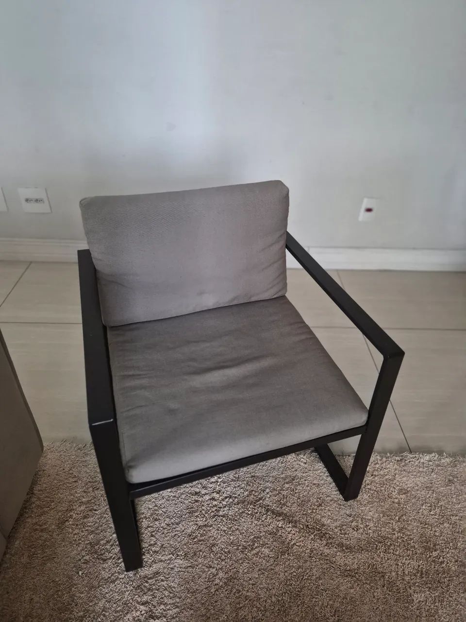 Conjunto de Sofá,  2 poltronas e mesa de centro para área externa - Foto 3