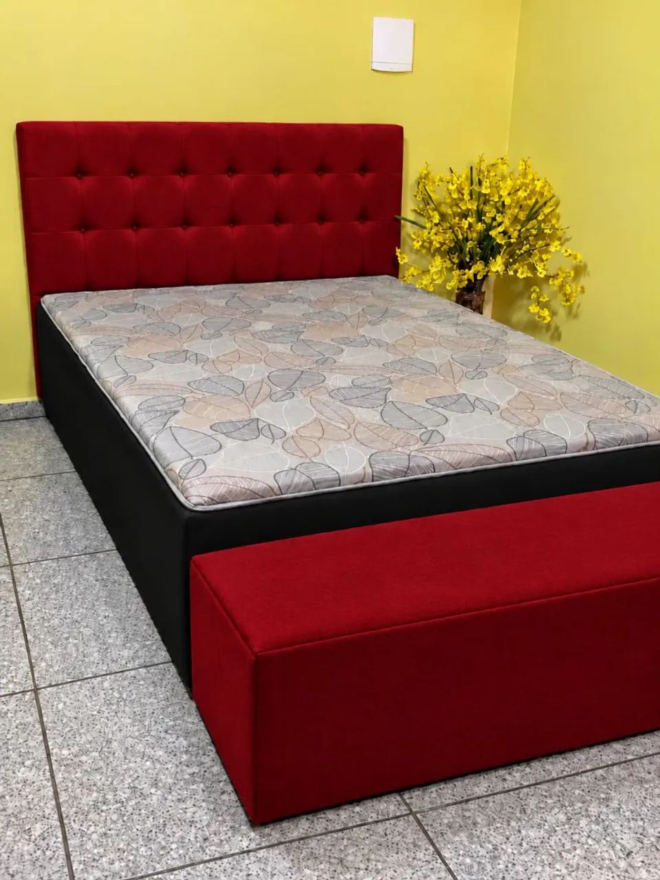 Cama casal com baú recamier e cabeceira - Foto 3
