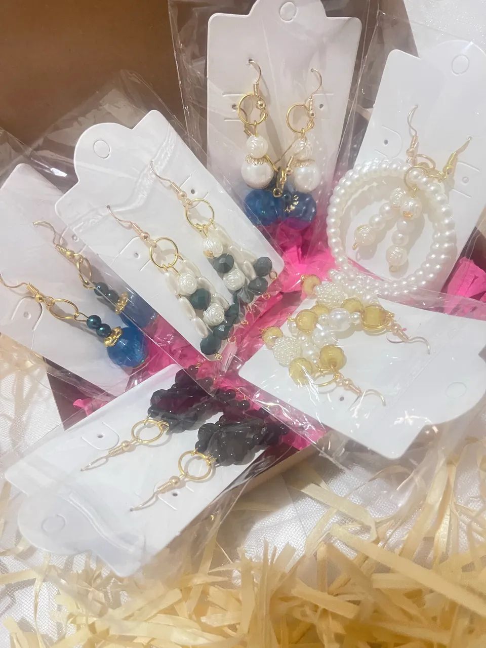 Brincos e pulseiras atacado R3 3,00