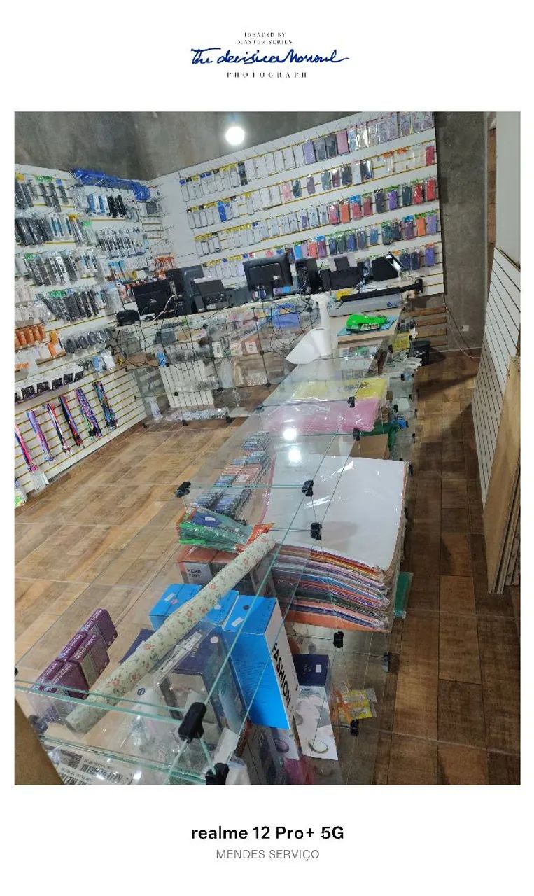 Loja de assistência técnica com produtos. E vitrines. - Foto 5