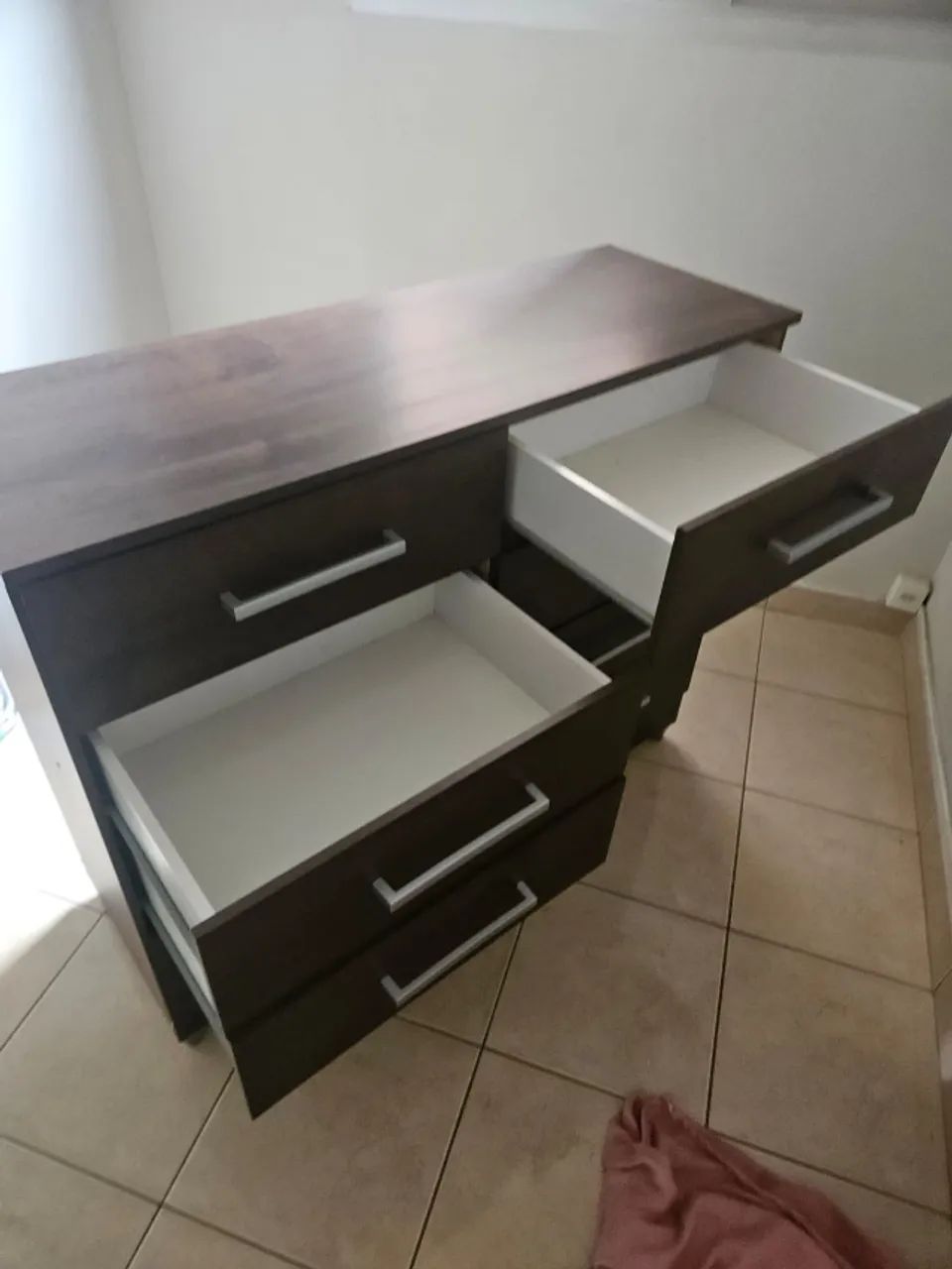 Cômoda com 8 gavetas - Foto 2