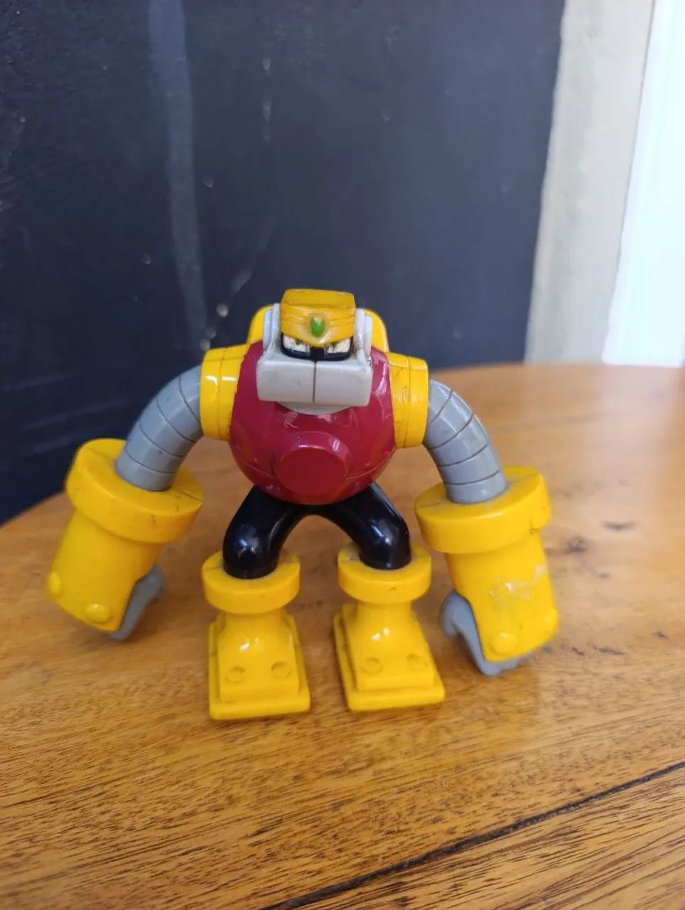 GUTS MAN MEGAMAN MCDONALD'S 2006 