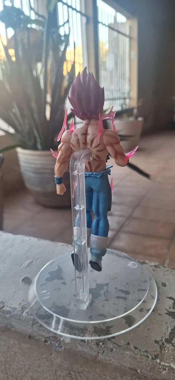 Action figures Vegeta Ego superior  - Foto 3