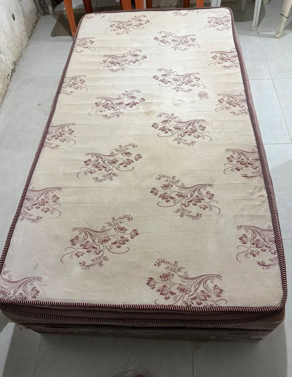 VENDO CAMA BOX SOLTEIRO 100x195CM 