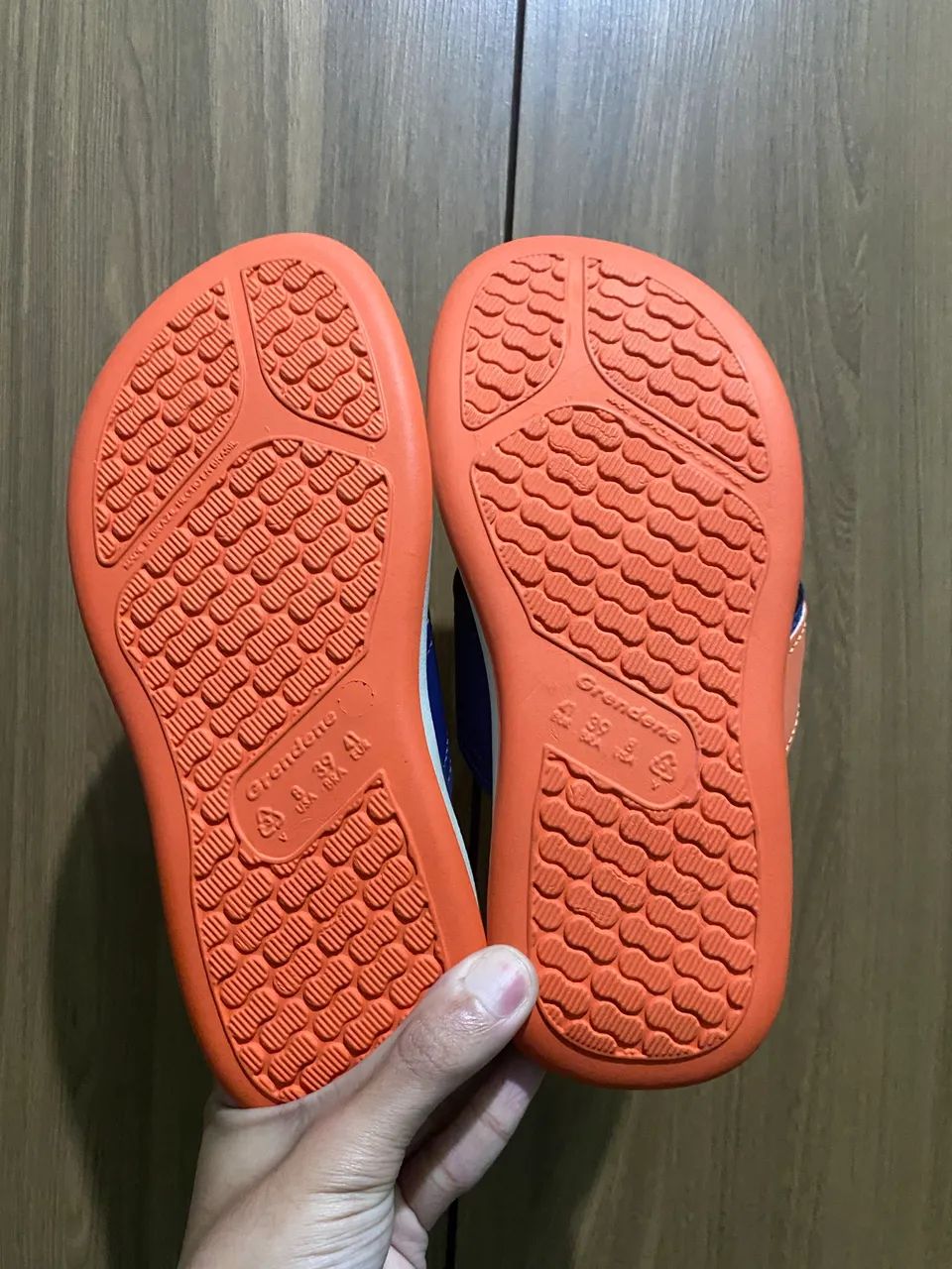 Chinelo Azul com Laranja - Tamanho 39 - Foto 3