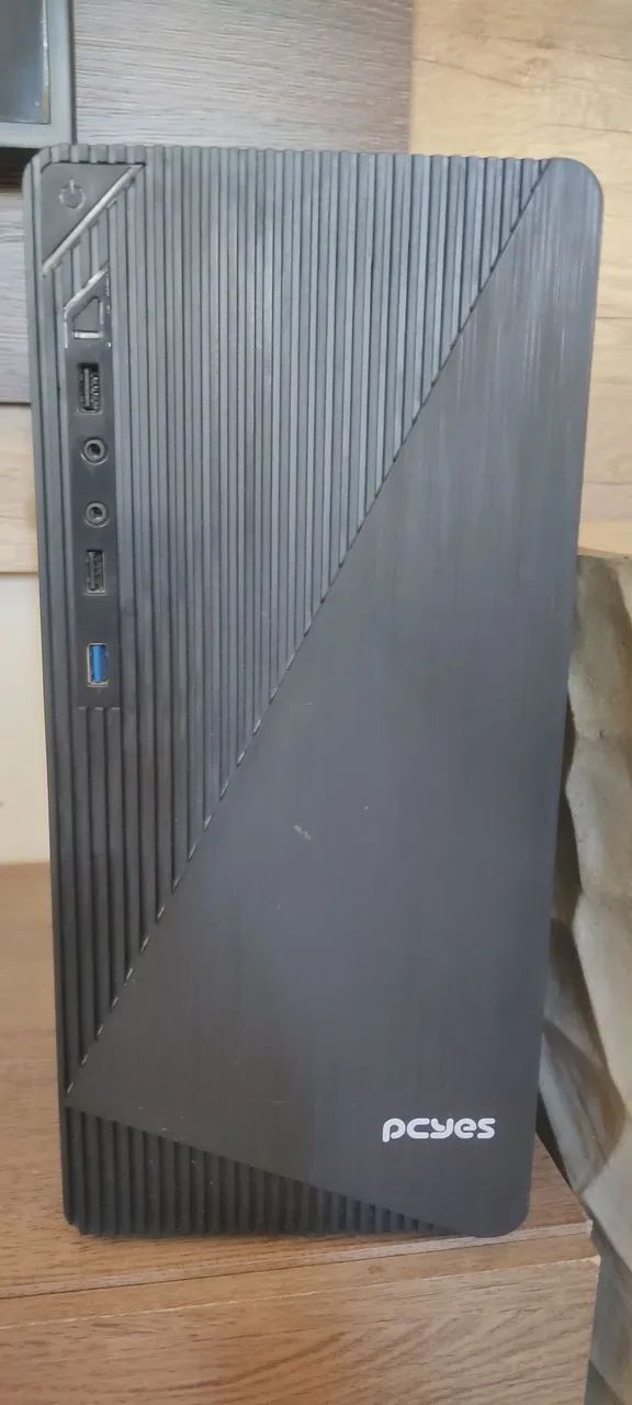 Gabinete PCYES com USB 3.0