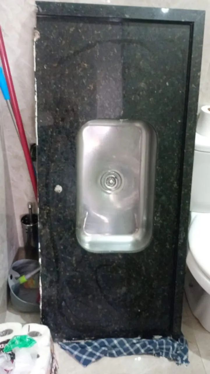 PIA PARA COZINHA EM GRANITO VERDE UBATUBA 