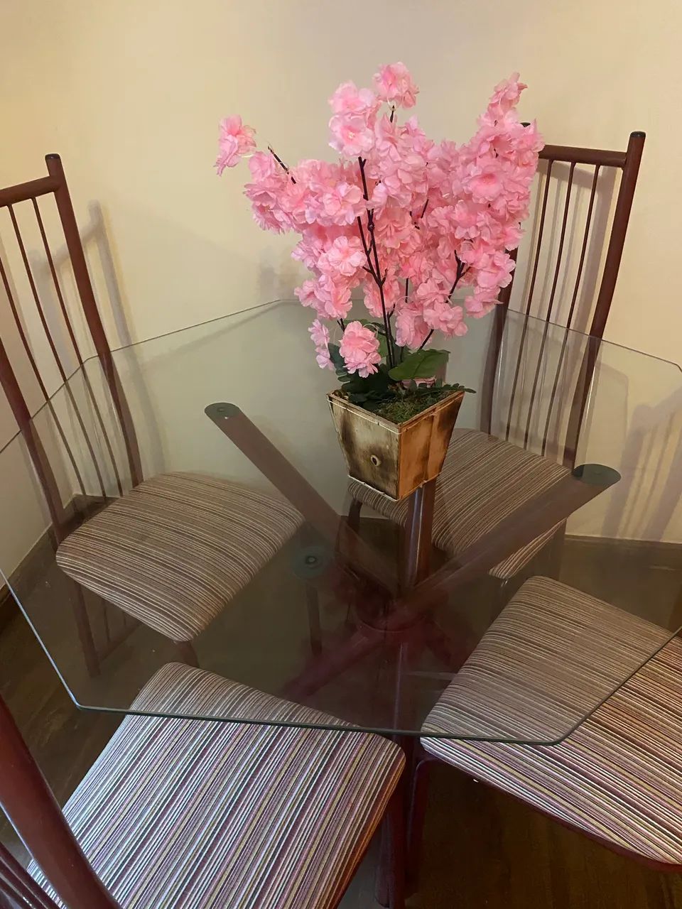 Selling dining table65171914662017120