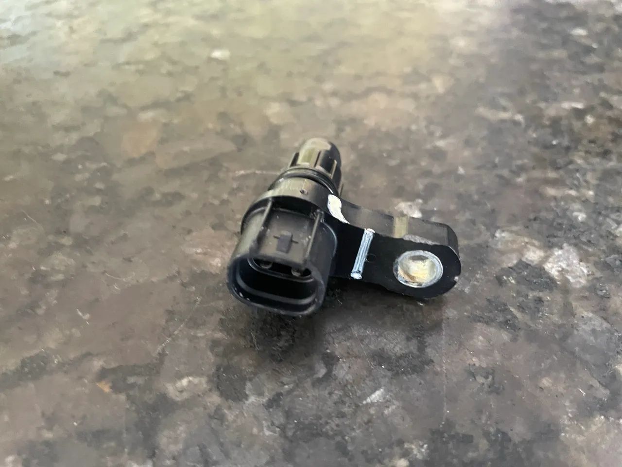 Sensor de velocidade caixa automática Etios  - Foto 2
