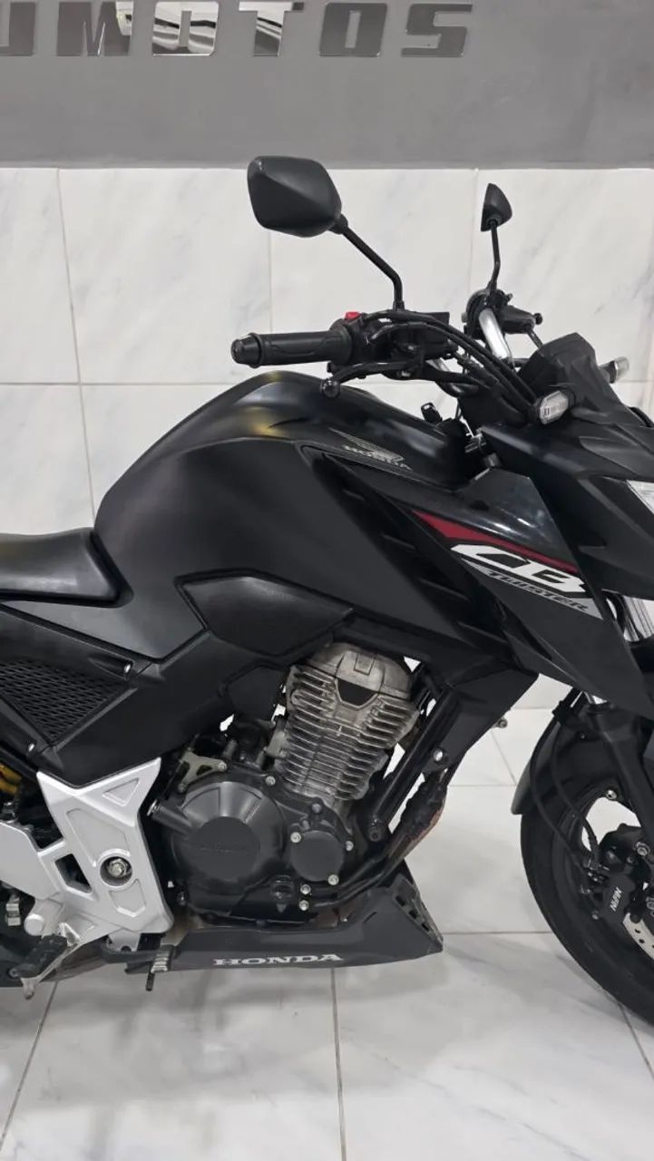 Twister 300f 2025 Único Dono! Moto com possibilidade de financiar Zero Entrada! - Foto 4