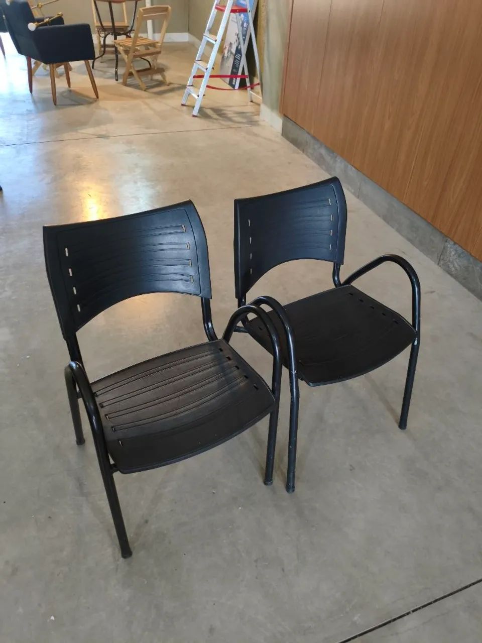 Mesa de Escritório e Cadeiras  - Foto 4