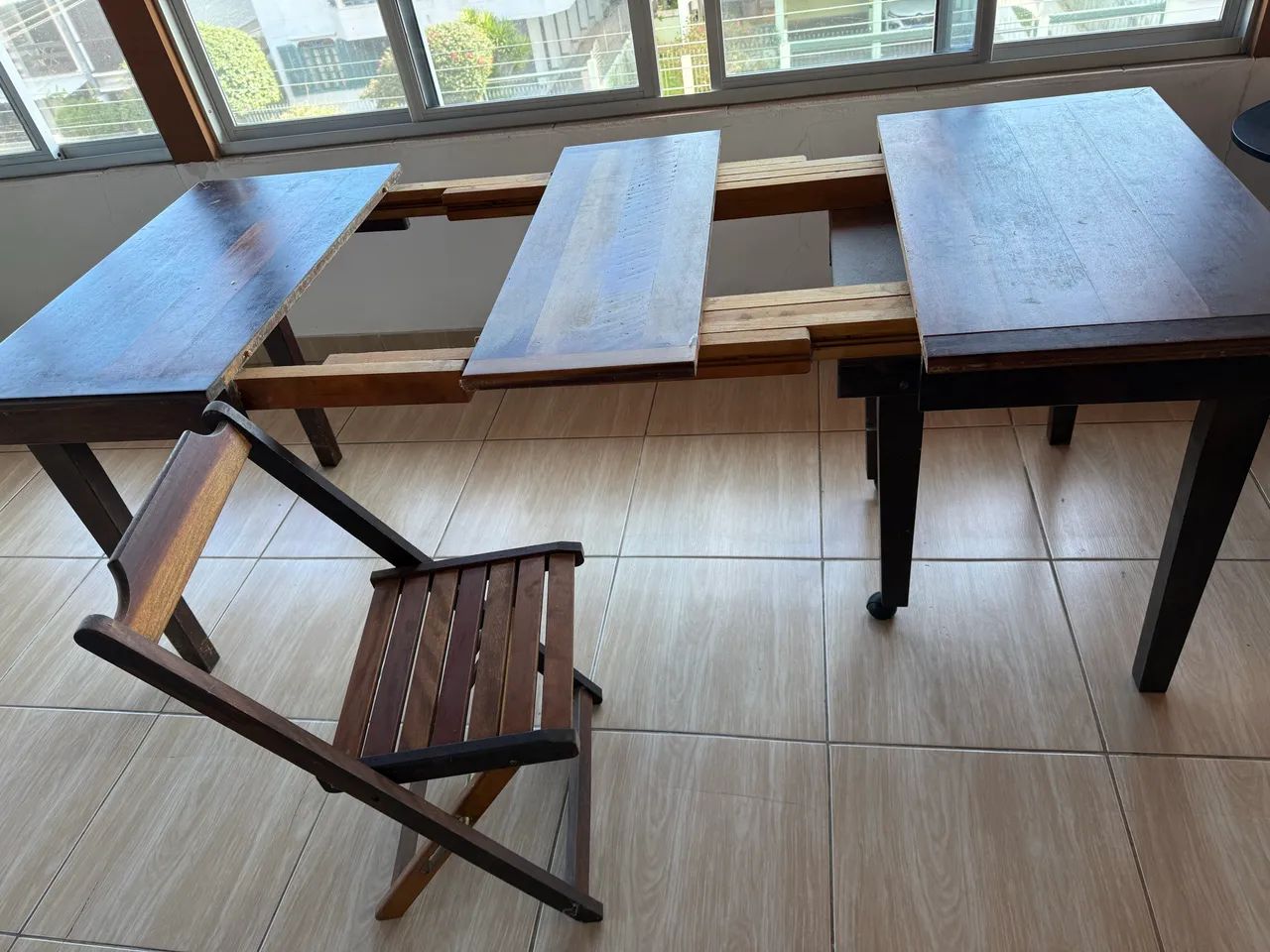 Conjunto de mesa extensível com cadeiras  - Foto 4