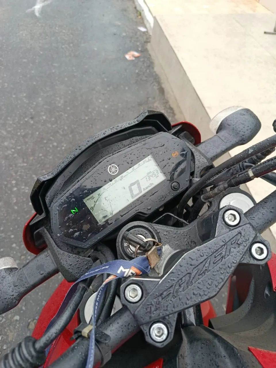 Moto FZ250 - Foto 3