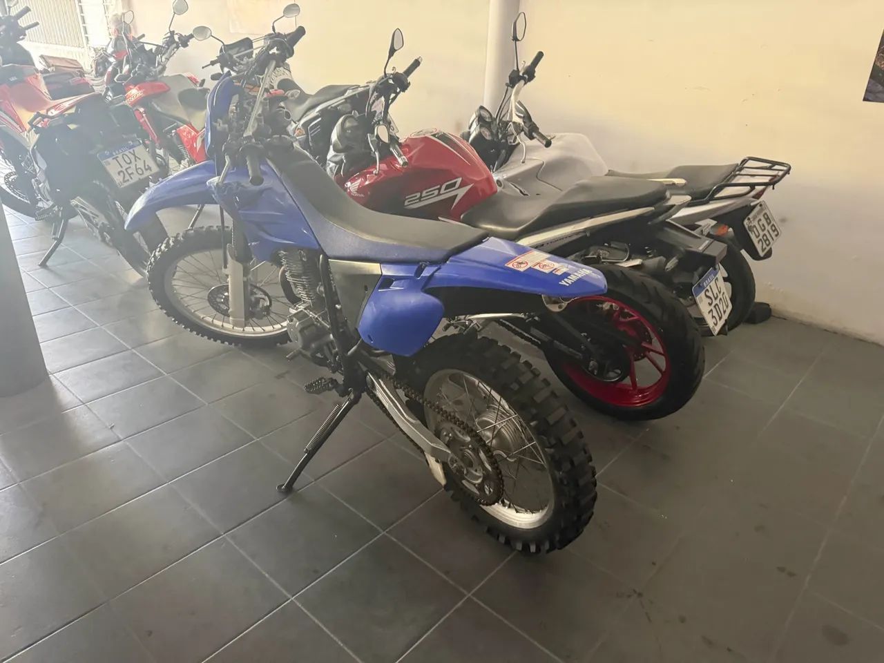 Yamaha TT-R 230 - Foto 5