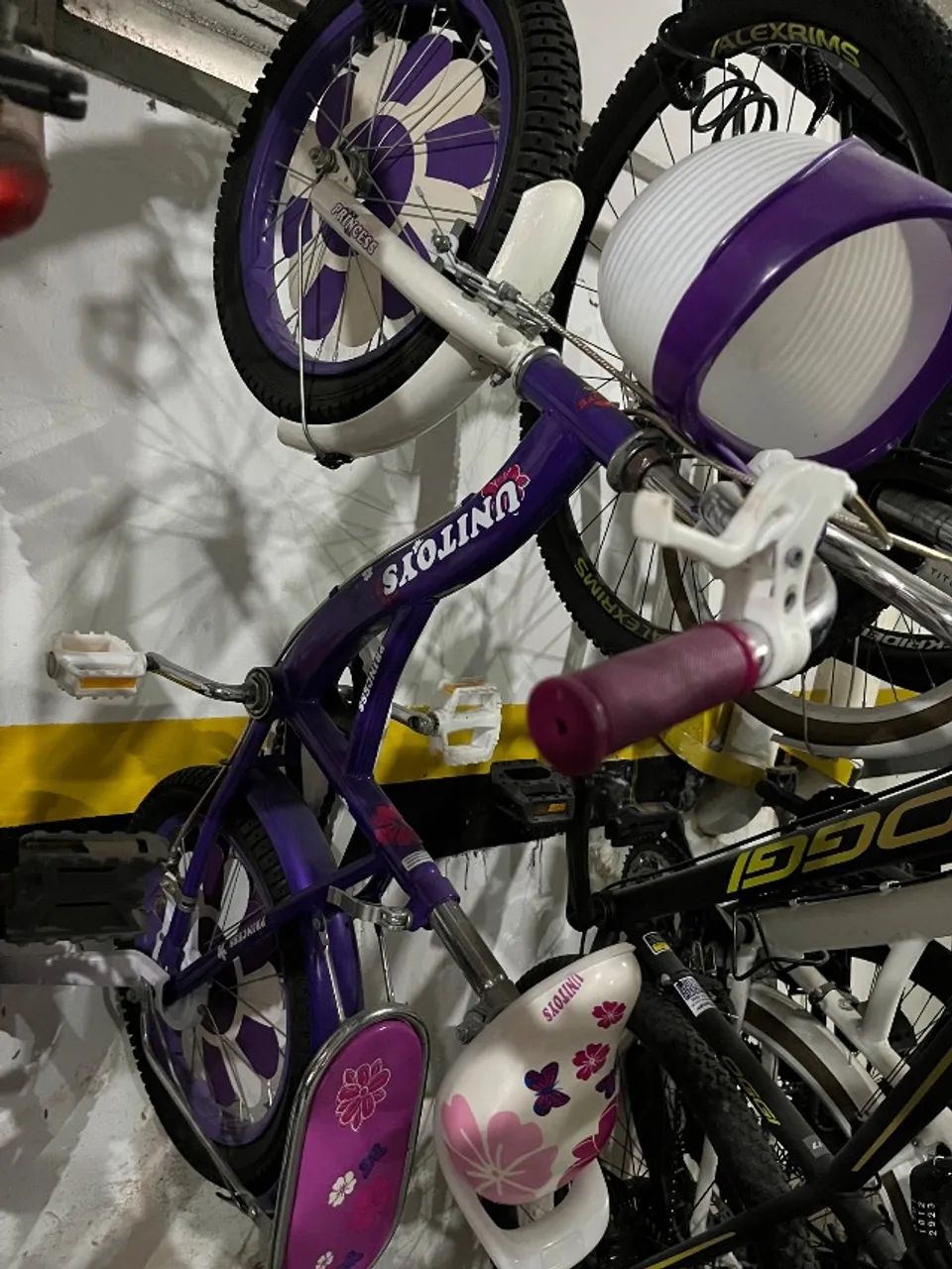 Bicicleta infantil semi nova - Foto 2