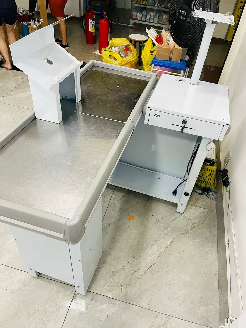 Balcão Caixa Checkout de Loja/Supermercado - Ótimo Estado