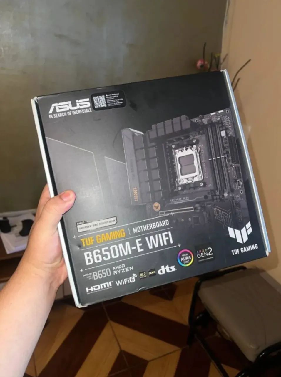 Placa-mãe ASUS TUF Gaming B650M-E WiFi - Nova, sem uso