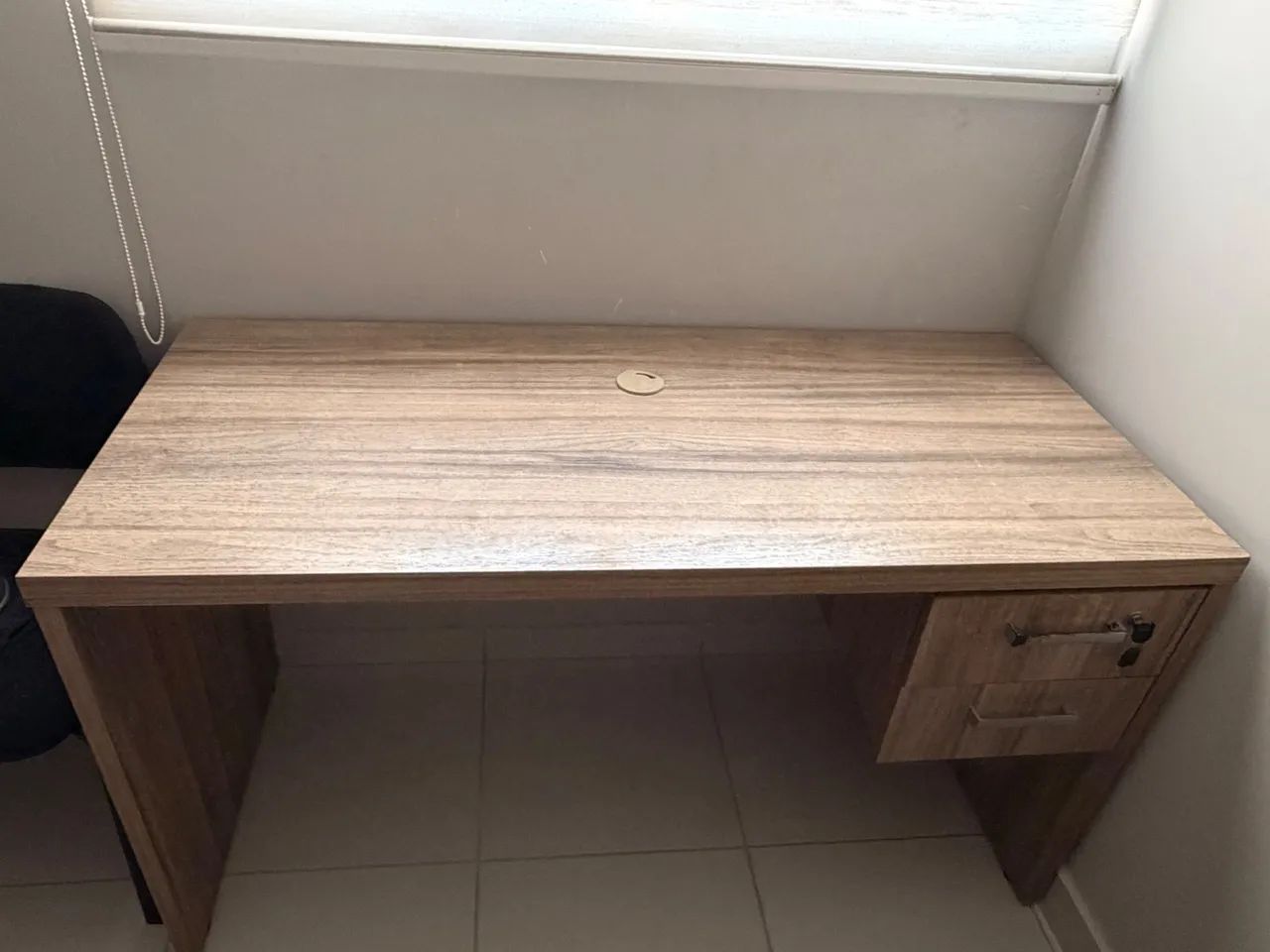 Mesa de escritório + aparador - Foto 2