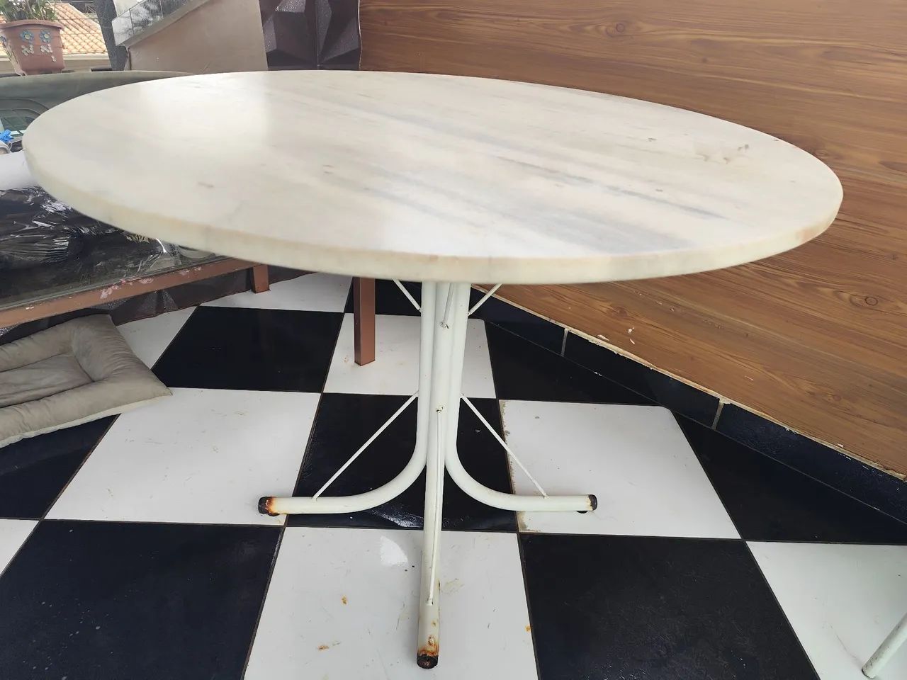 Mesa sem cadeira 65570225678977121