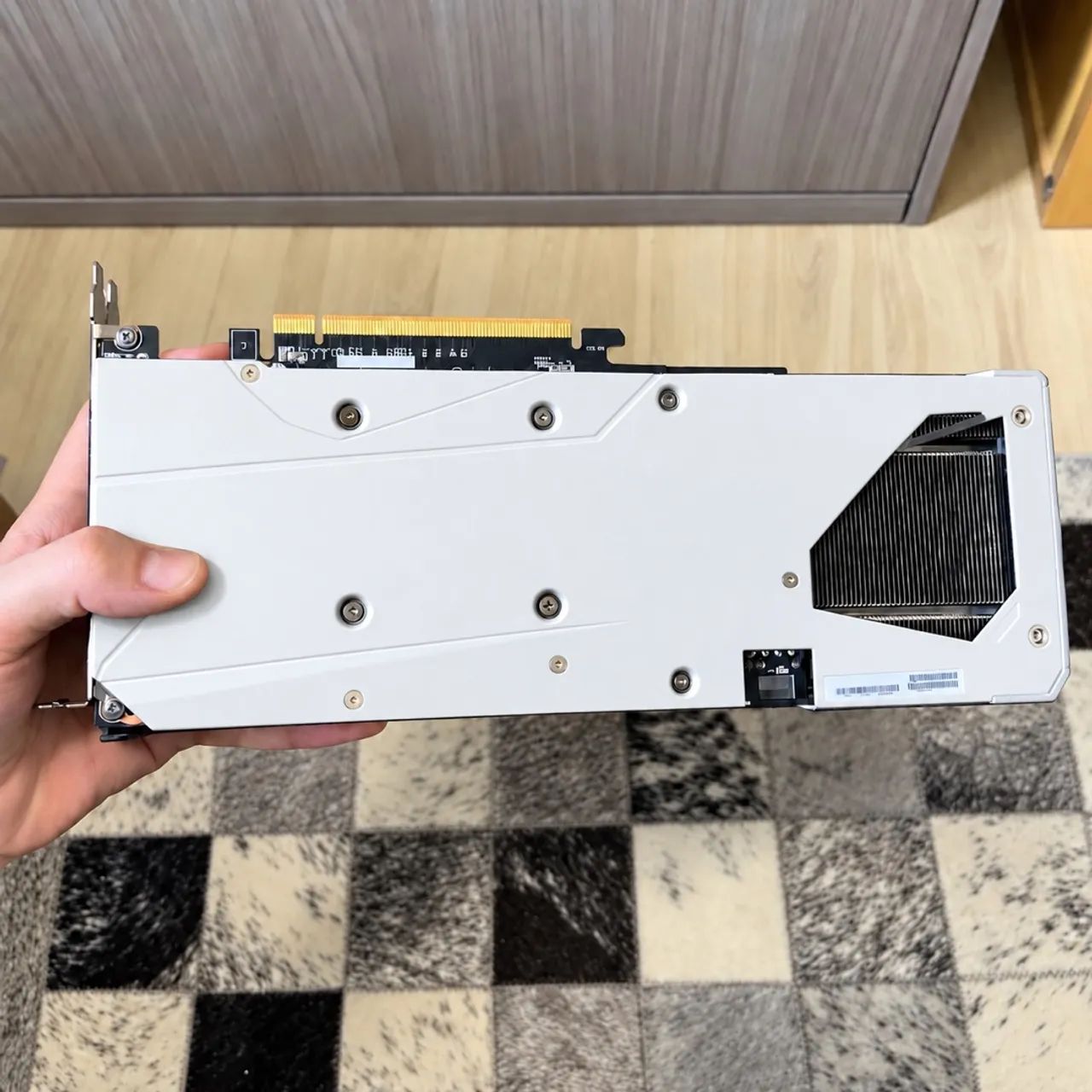RX 7600 GIGABYTE 8GB BRANCA - Foto 3