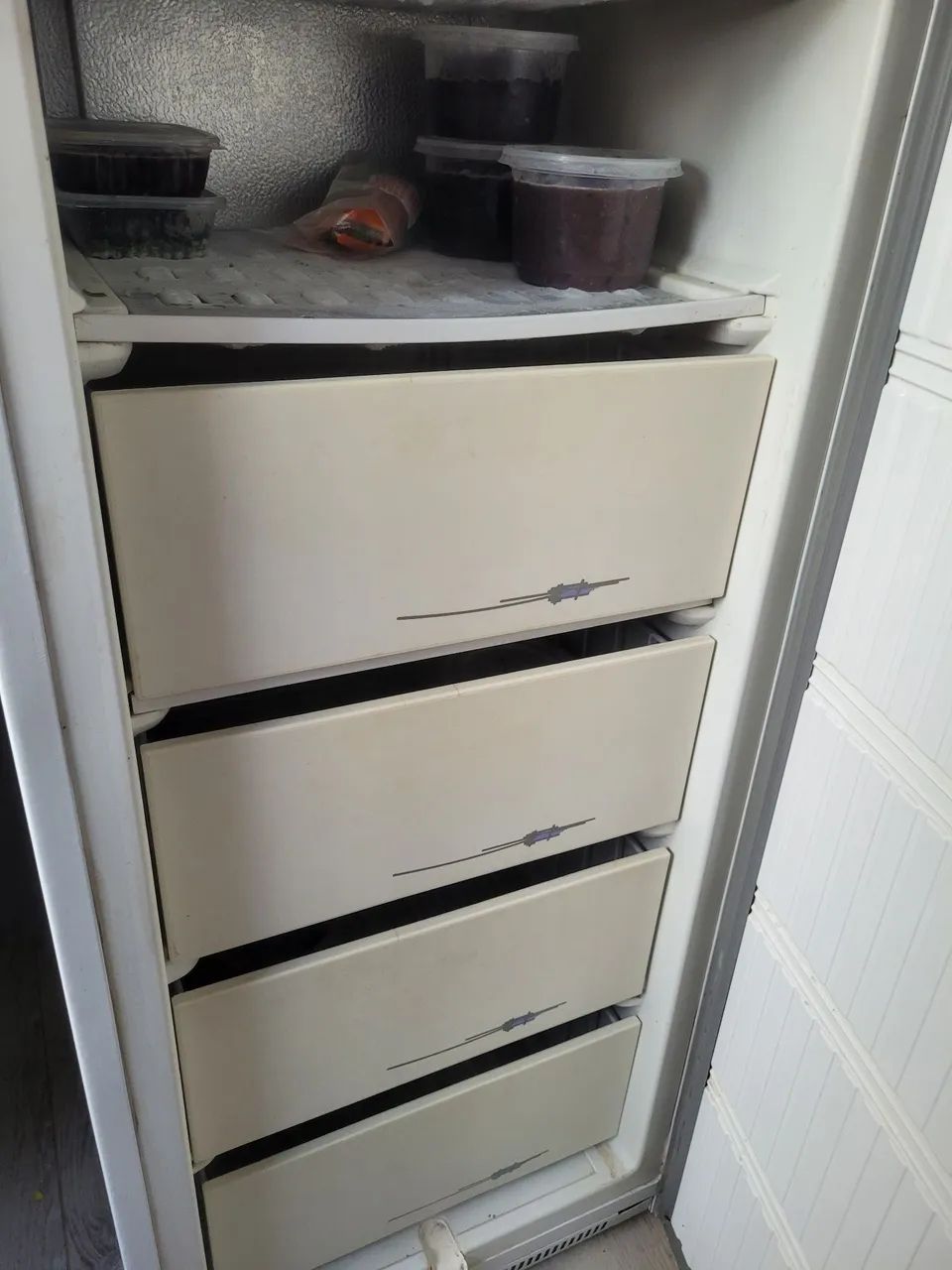 Freezer vertical 172 litros - Foto 4