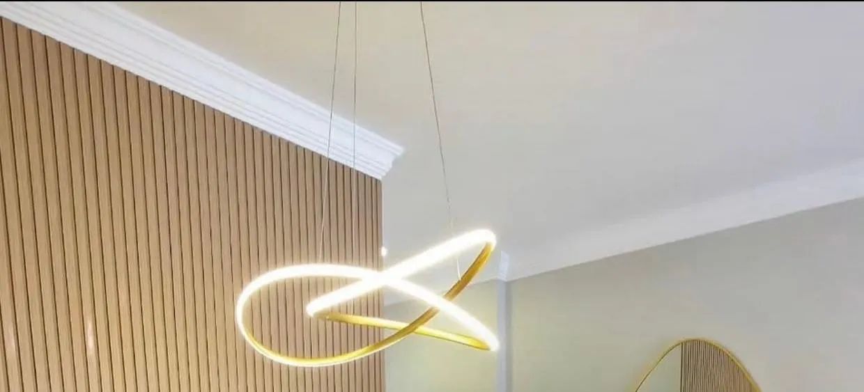 LUSTRE CIRCULAR