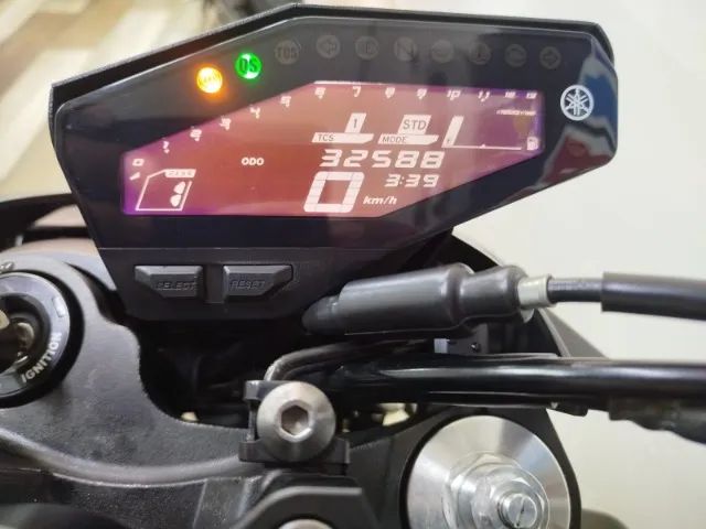 YAMAHA MT 09 ABS  - Foto 3