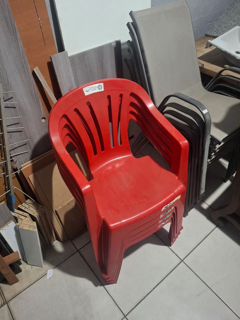 4 Cadeira De Plástico  - Foto 2