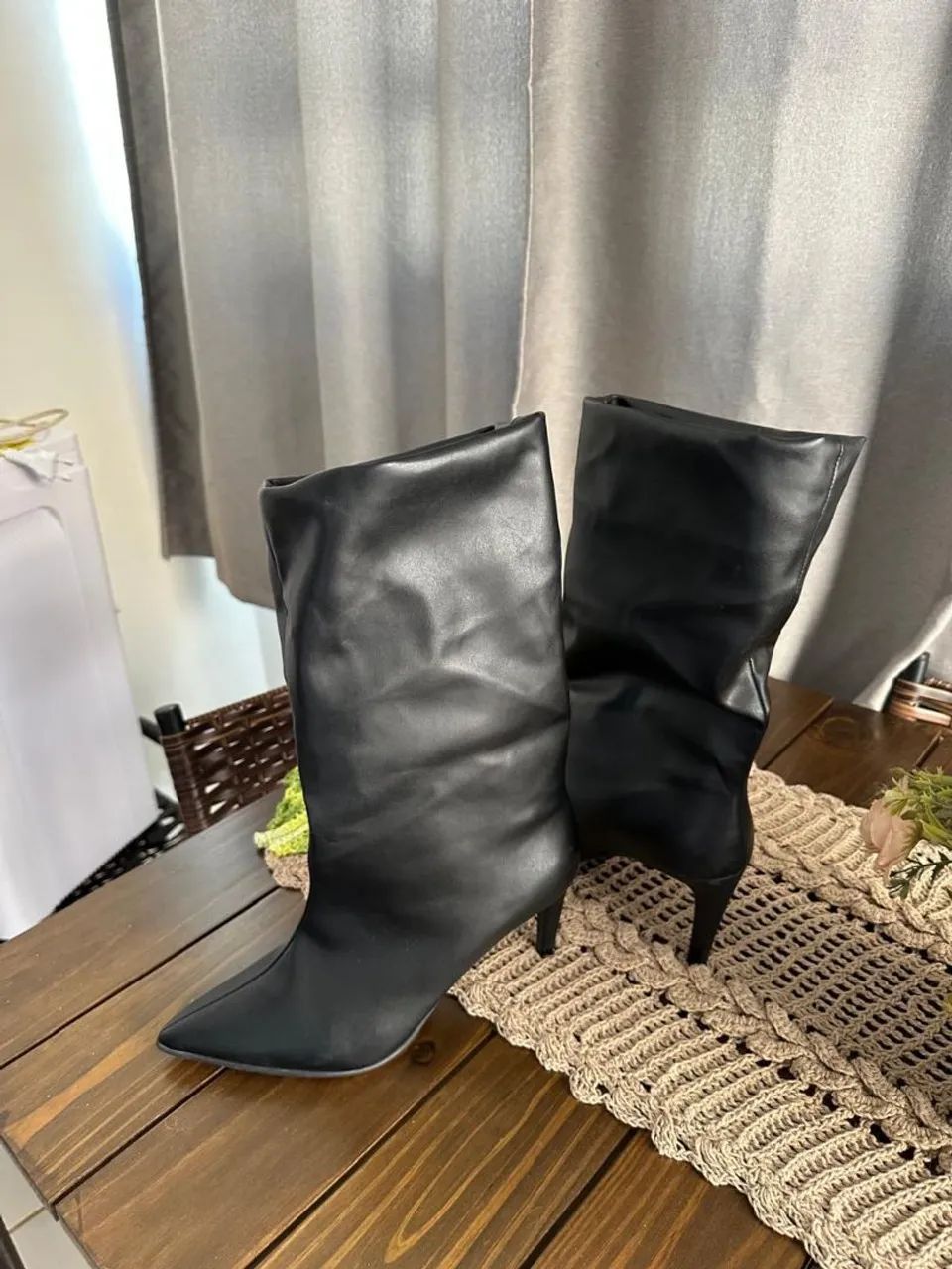 Bota bico fino feminina - Foto 2