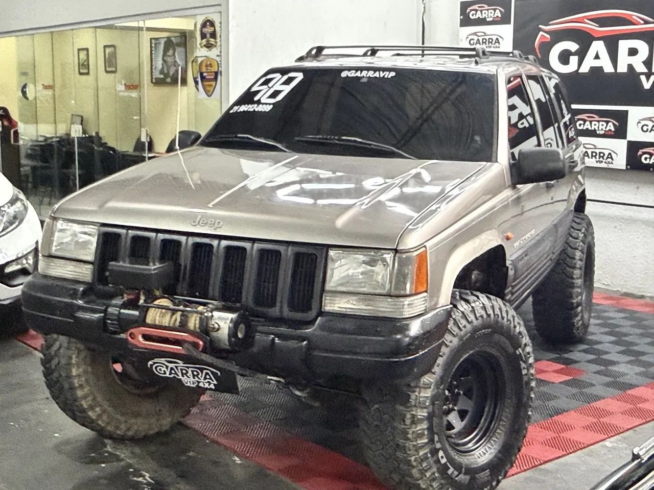 Jeep Grand Cherokee Laredo 4.0 Aut. 1998