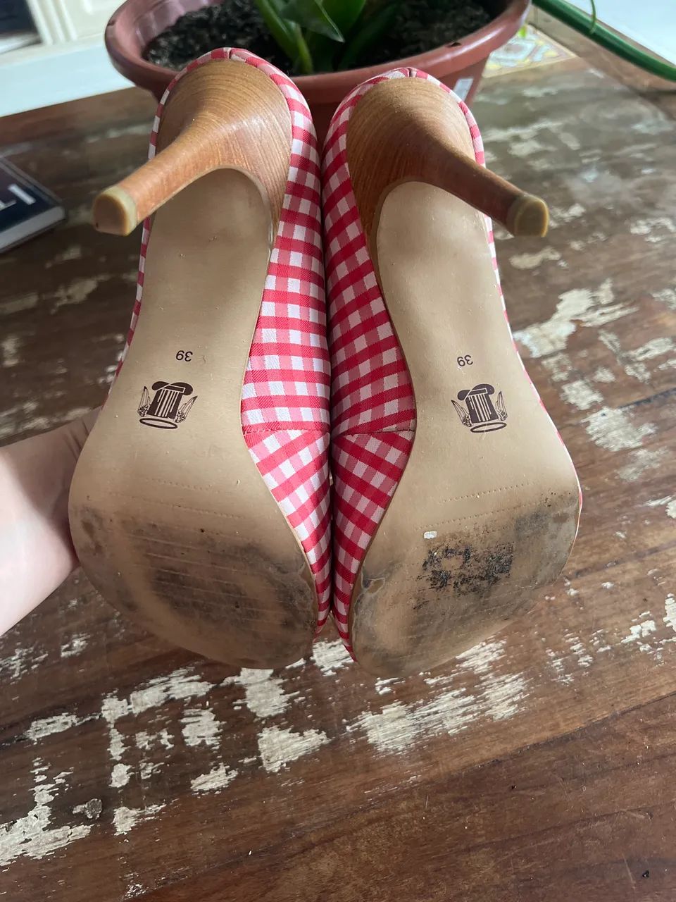 Peep toe Loucos e Santos 39 salto alto - Foto 6