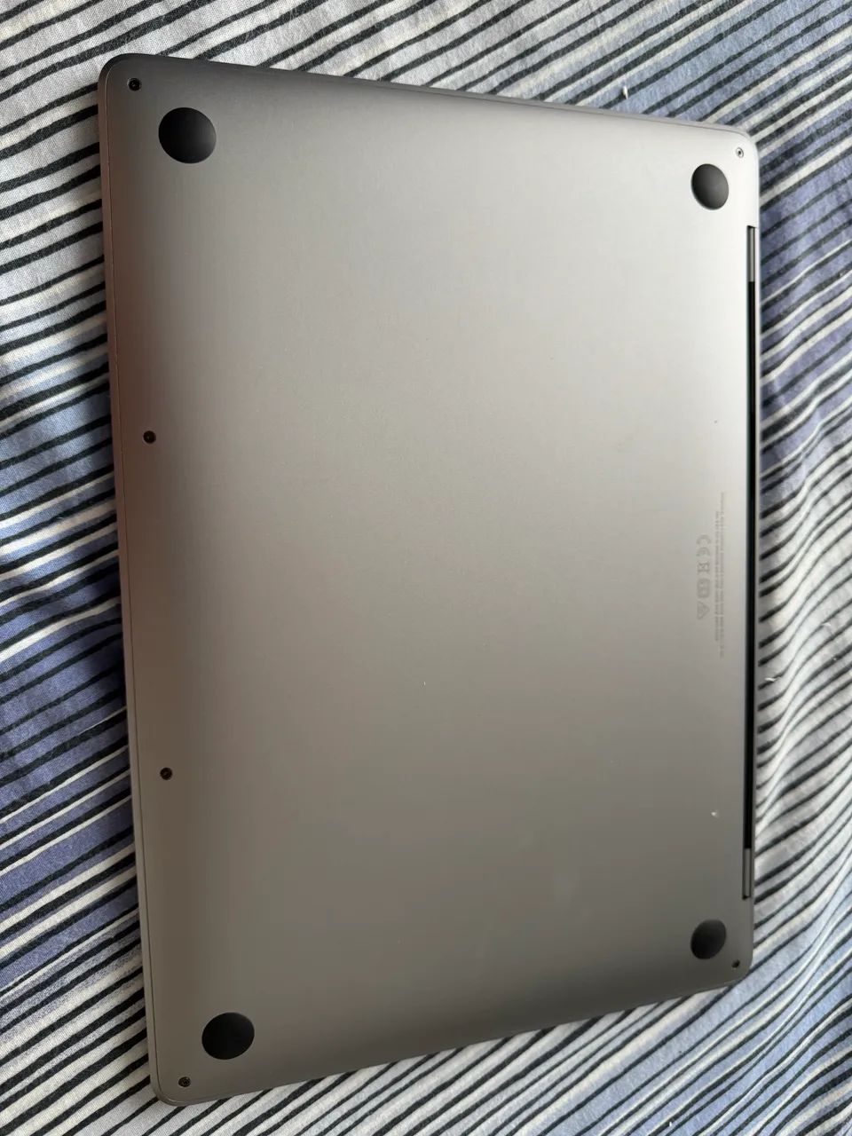 MacBook PRO M2- 256 GB - 8GB ( como ZERO ) - Foto 5